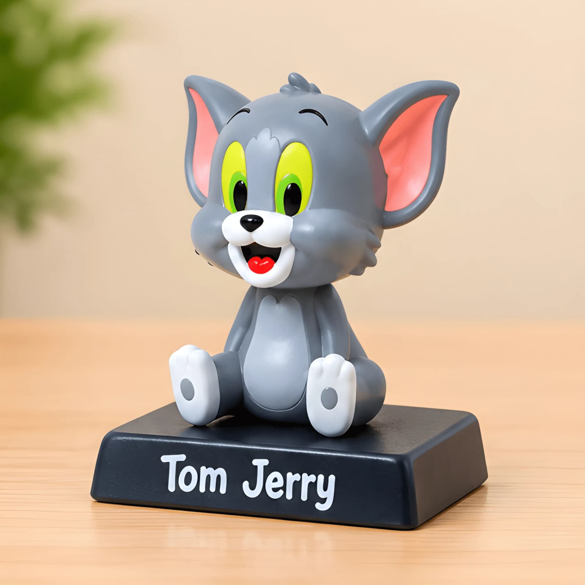 Tom and Jerry Bobblehead Figure – view 2