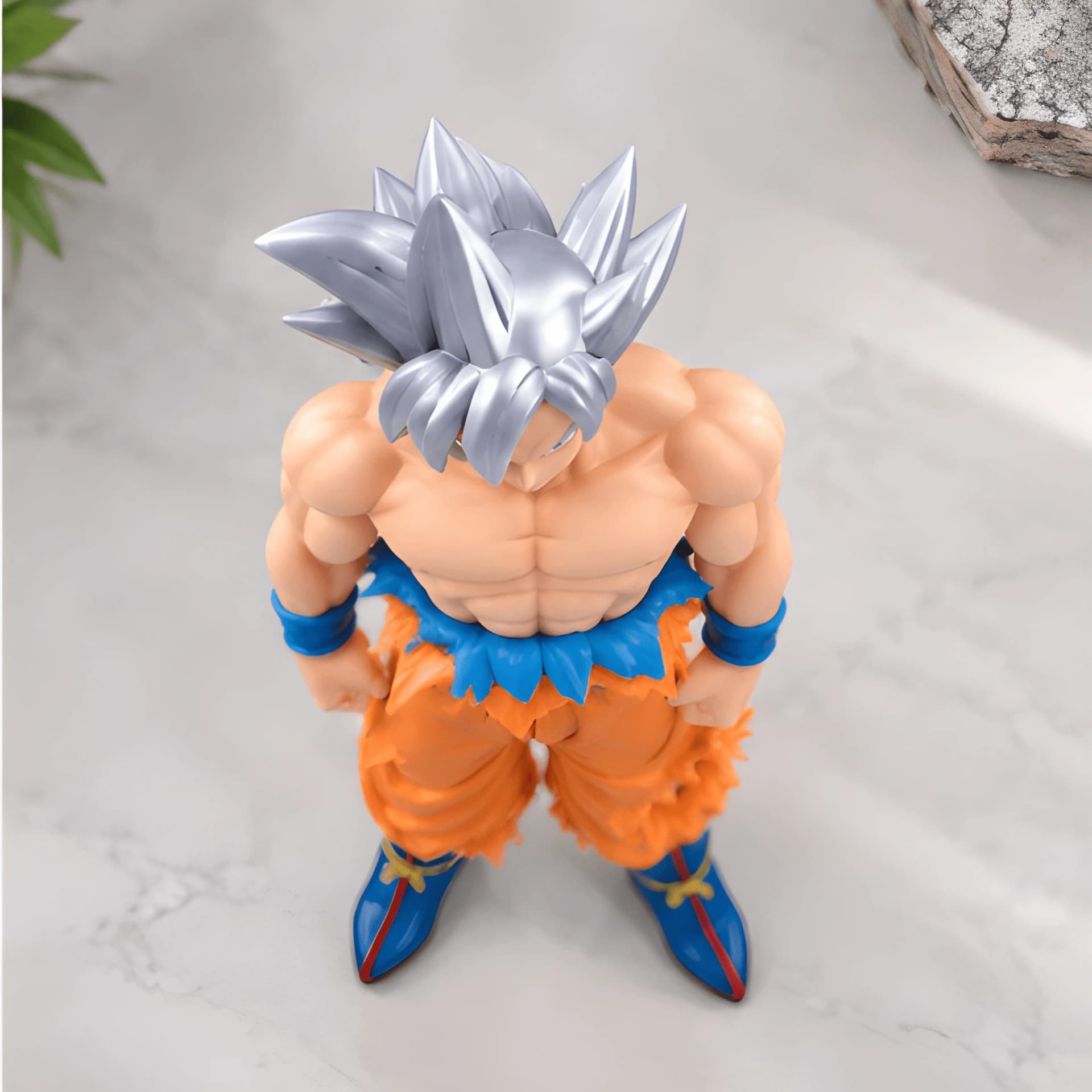 Ultra Instinct Goku Figure 18 cm – view 3